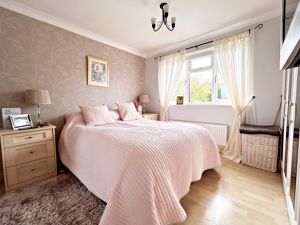 Bedroom- click for photo gallery